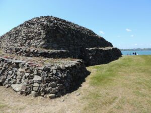 Photo du cairn de Barnenez en Bretagne